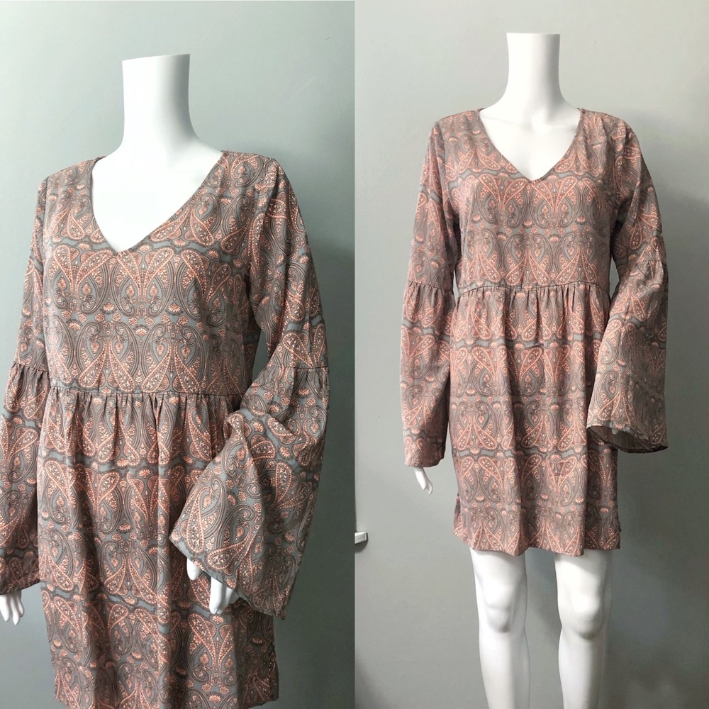 🚫 SOLD 🚫 Altar’d State Paisley Bell Sleeve Dress SZ Medium